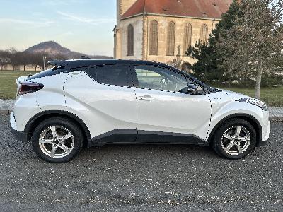 Toyota C-HR, automat, Hybrid, 1,8 + závěsné zařízení