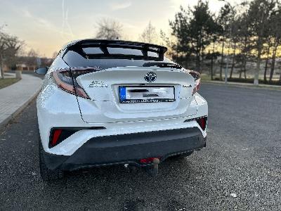 Toyota C-HR, automat, Hybrid, 1,8 + závěsné zařízení