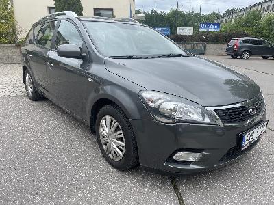 Kia Ceed kombi 1,4i 66kW, 