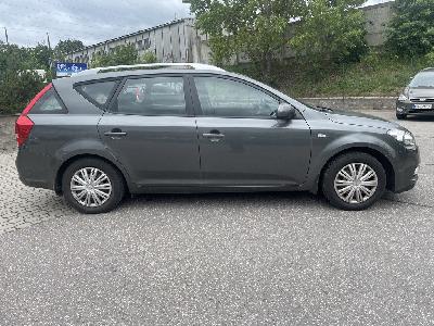 Kia Ceed kombi 1,4i 66kW, 