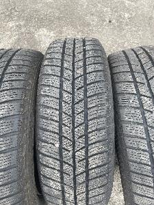 Zimní pneu 185/65 R15 i s ráfky 5x114,3 Kia