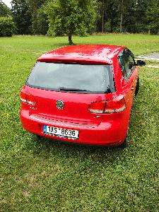 Volkswagen Golf 1.2 TSI 77kW Trendline, červená barva, r.v. 2010, dobrý stav, TK do červen 2026