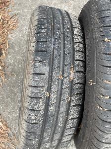 Letní pneu 165/70 R14 s ráfkem na Škoda Fabia