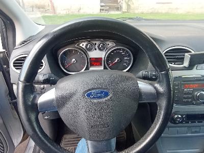 Ford Focus 1.6benzin