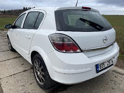 Opel Astra 1,7 CDTi rok 2008