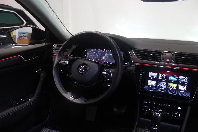 Škoda Superb 2.0TDI DSG STYLE Facelift Display Matrix 4x4