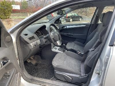 Opel Astra kombi 1,7 CDTI