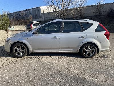 Prodám Kia Ceed 1,6i 92kW kombi rok 2010