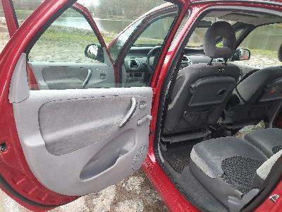 Citroen XSARA Piccaso 2011, červený