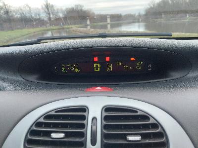 Citroen XSARA Piccaso 2011, červený