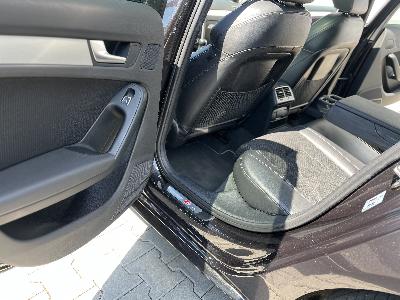 Audi A4 B8,5 Avant 2.0 TDi 130 kw S-line, manuál, top stav