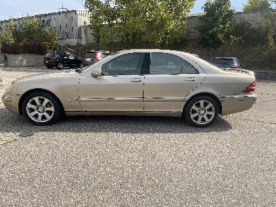 Mercedes-Benz S400
