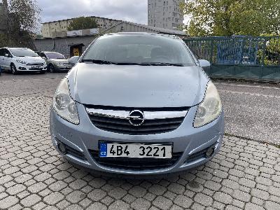 Opel Corsa 1,2i 59kW najeto 90000 km