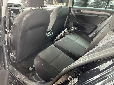 Prodám VW Golf 7 bouraný