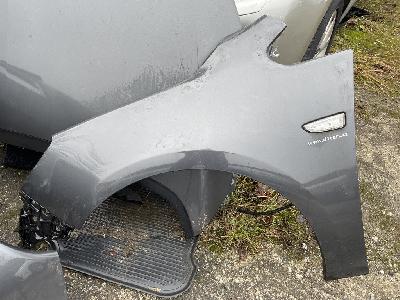 Blatník Opel Astra levý přední rok 2012