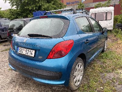 Prodám Peugeot 207 1.4i najeto 77410 km