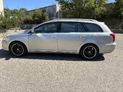 Prodám Toyota Avensis kombi 2.0D  93kW