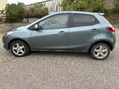 Prodám Mazda 2 1.3i 62kW TK 7/2028