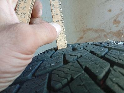 Originální zánovní ALU sada Hyundai i30 R16 s TPMS senzory – vzorek 7,5 mm
