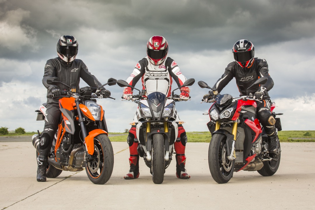 TEST: Aprilia Tuono V4R APRC ABS/ BMW S1000R/ KTM 1290 Super Duke R