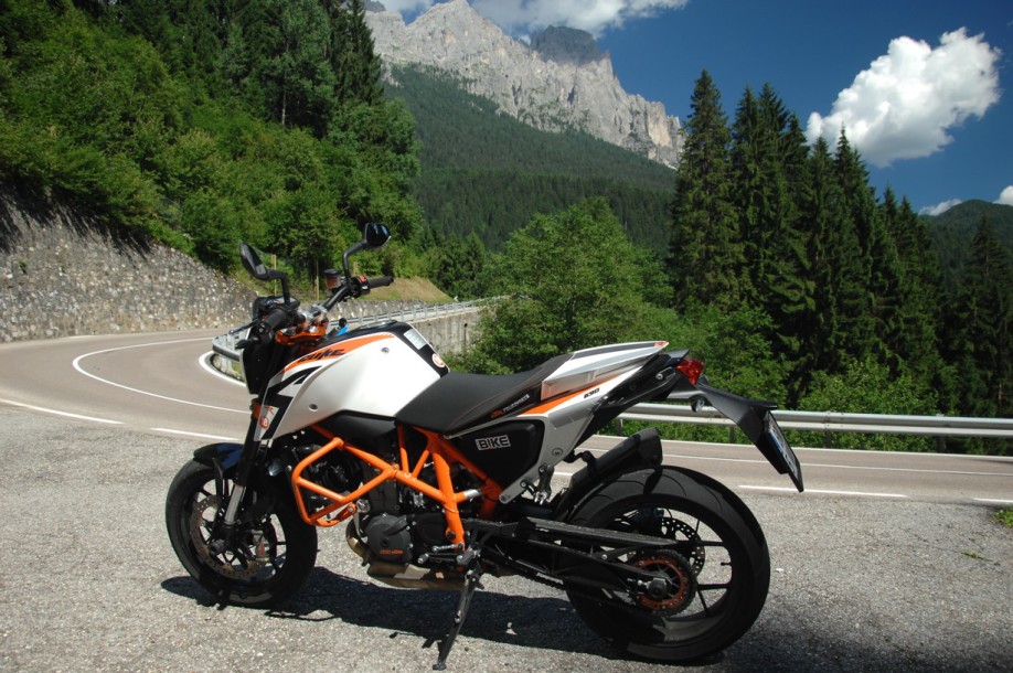 KTM Duke 690R